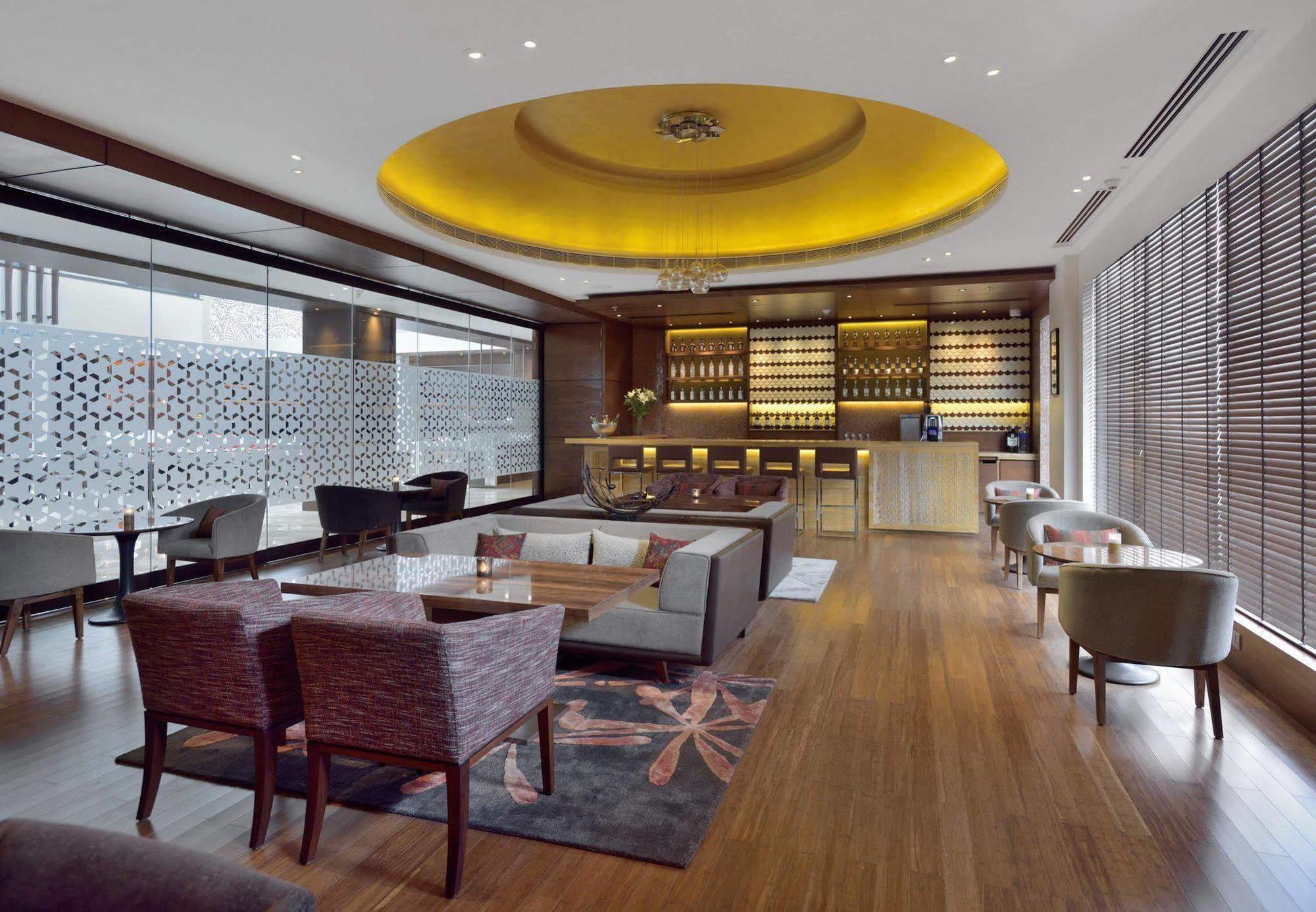 Courtyard By Marriott Raipur Hotel Exterior photo