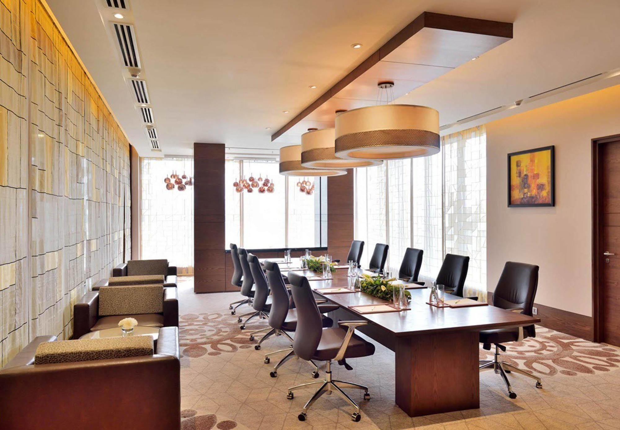 Courtyard By Marriott Raipur Hotel Exterior photo